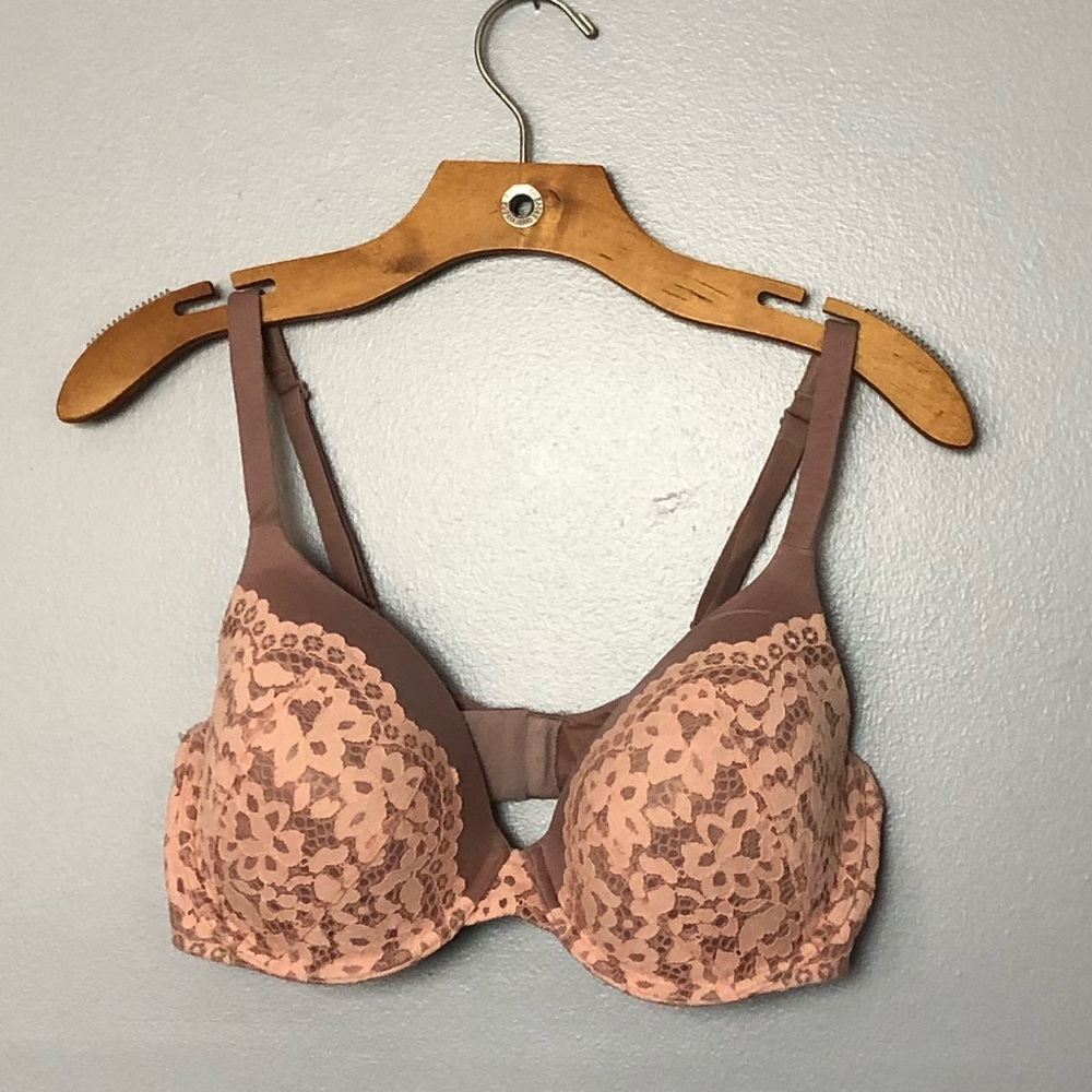 VS “body by Victoria” bra size 36DD